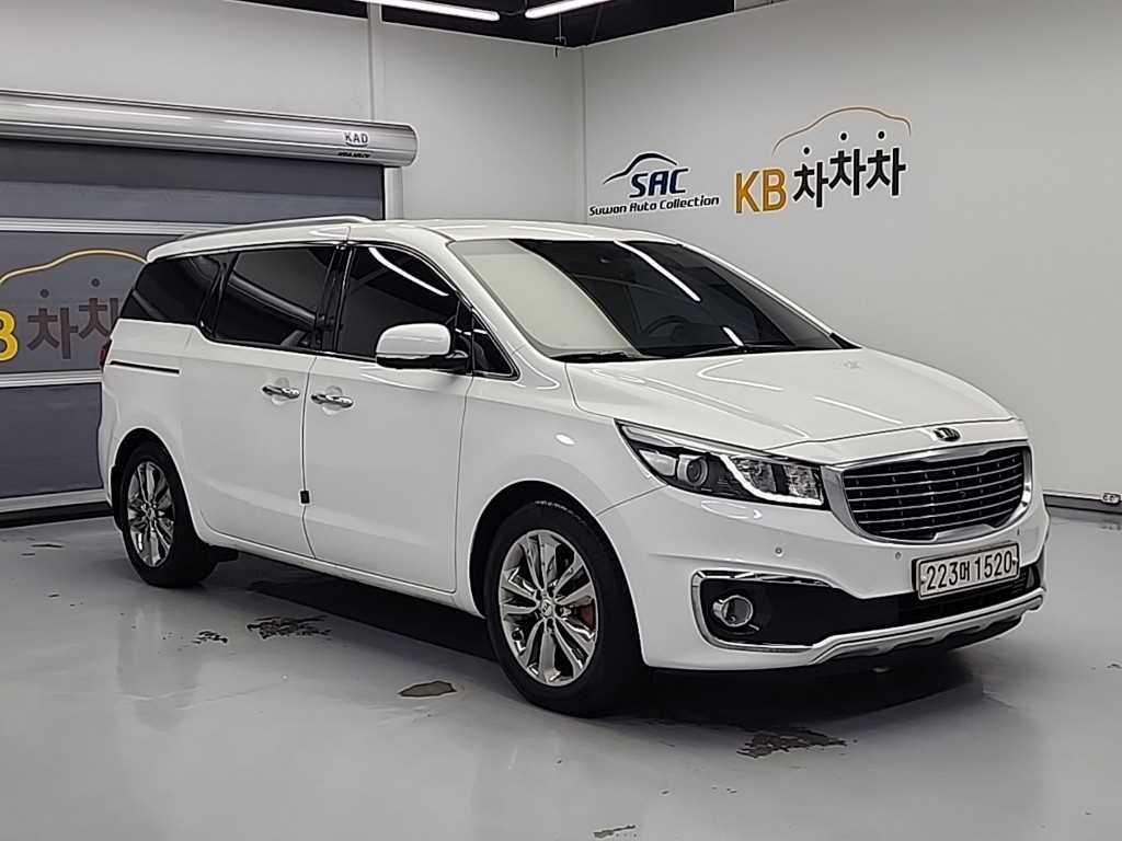 KIA Carnival - Vista 4