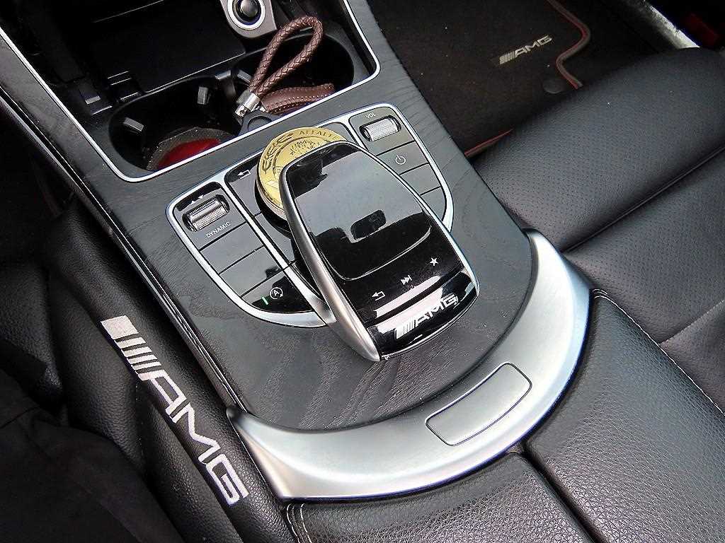 Mercedes Benz C Class 2017 Negro - Importación desde Corea - HF Imports Iquique - Foto 13