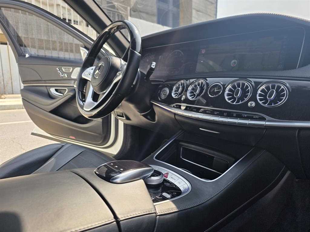 Mercedes Benz S Class - Vista 11