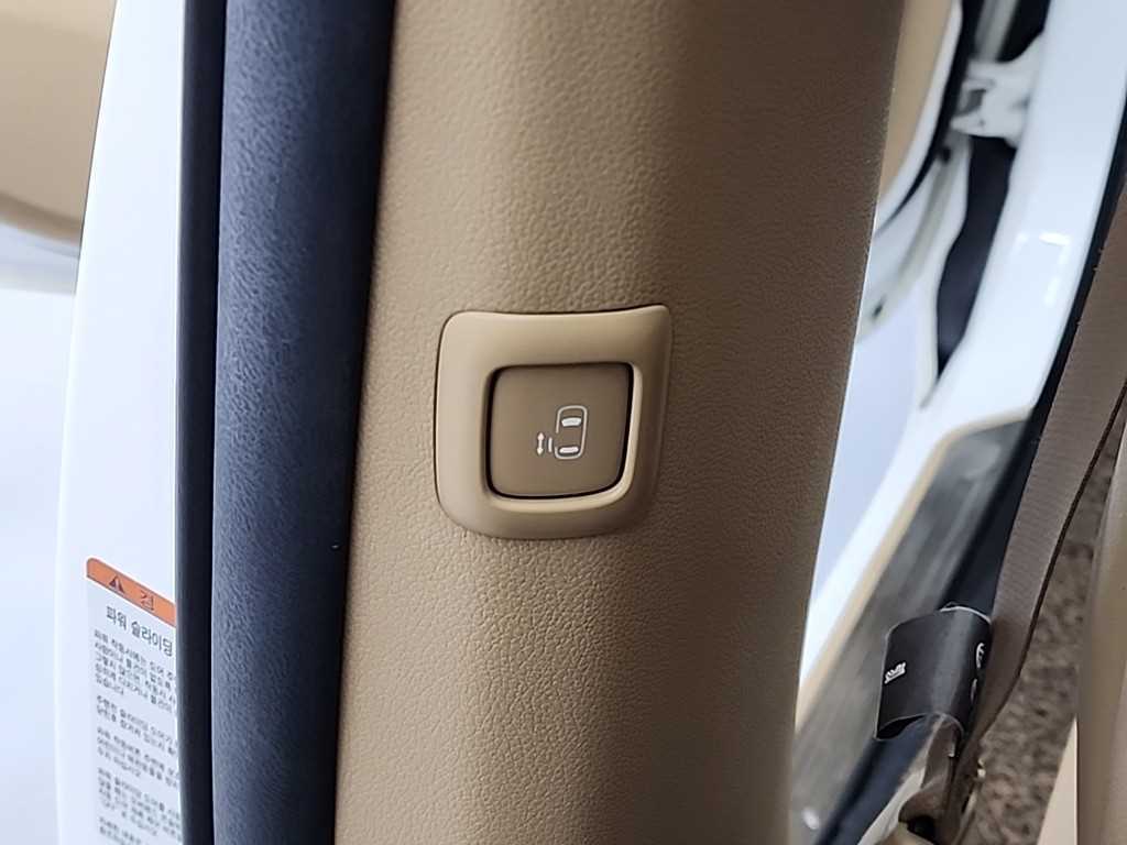 KIA Carnival 2018 Blanco - Importación desde Corea - HF Imports Iquique - Foto 16