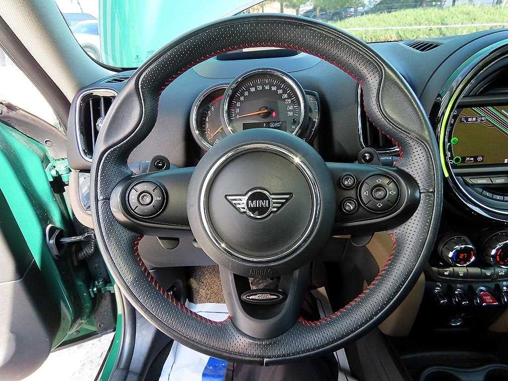 Mini Countryman - Vista 8