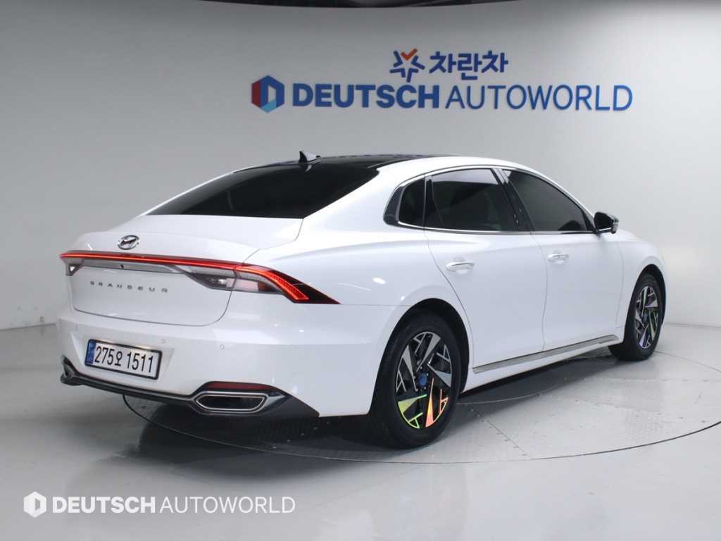 HYUNDAI Grandeur - Vista 4