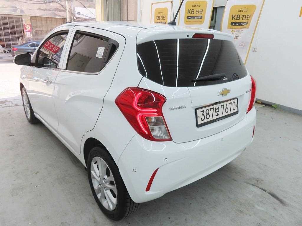 Chevrolet Spark - Vista 4