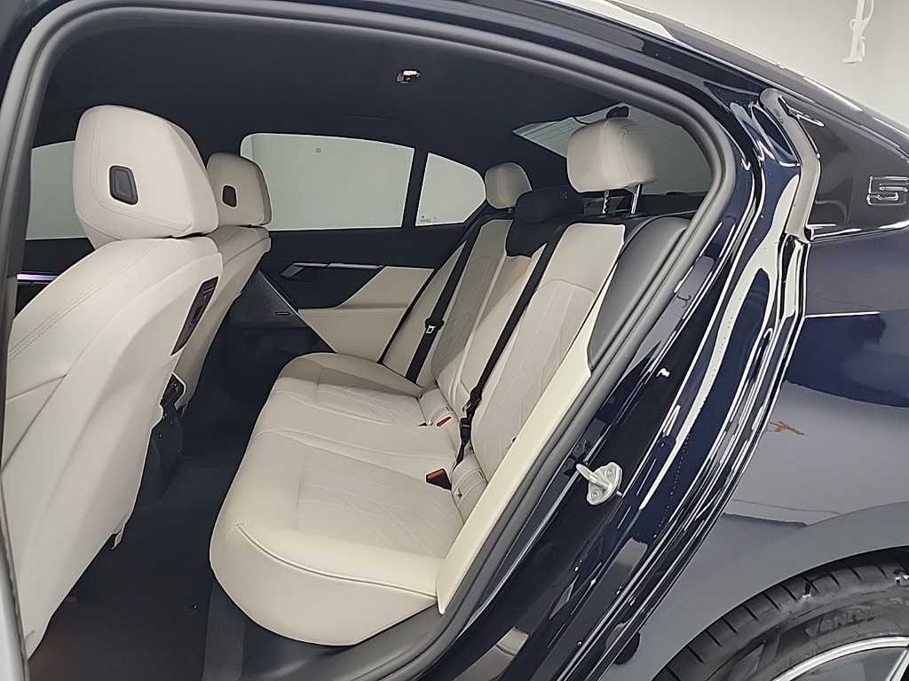 BMW 5 Series - Vista 12