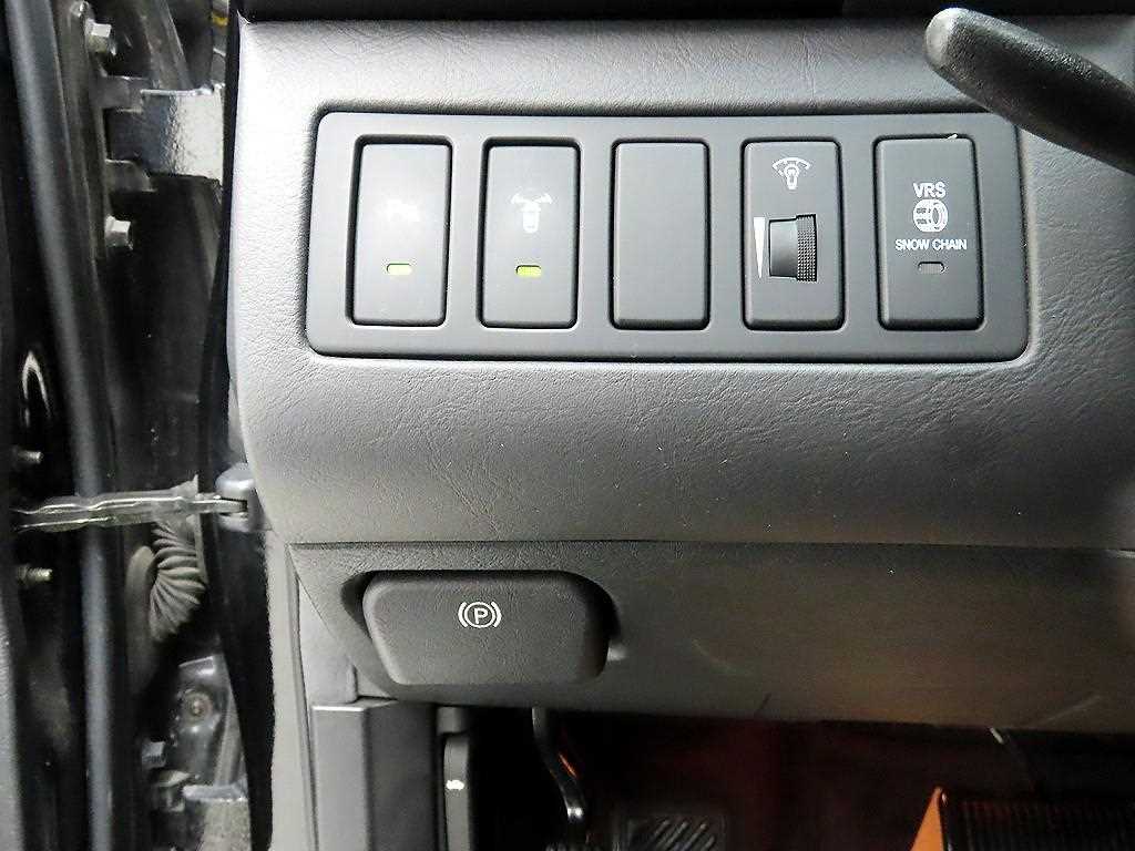 KIA Opirus - Vista 12