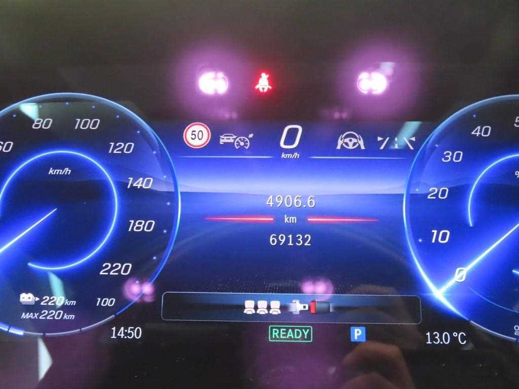 Mercedes Benz EQS - Vista 8