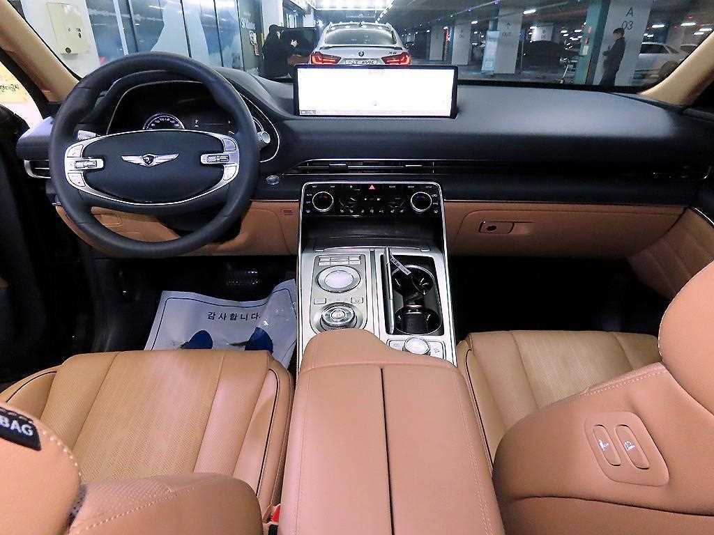 Genesis GV80 - Vista 10