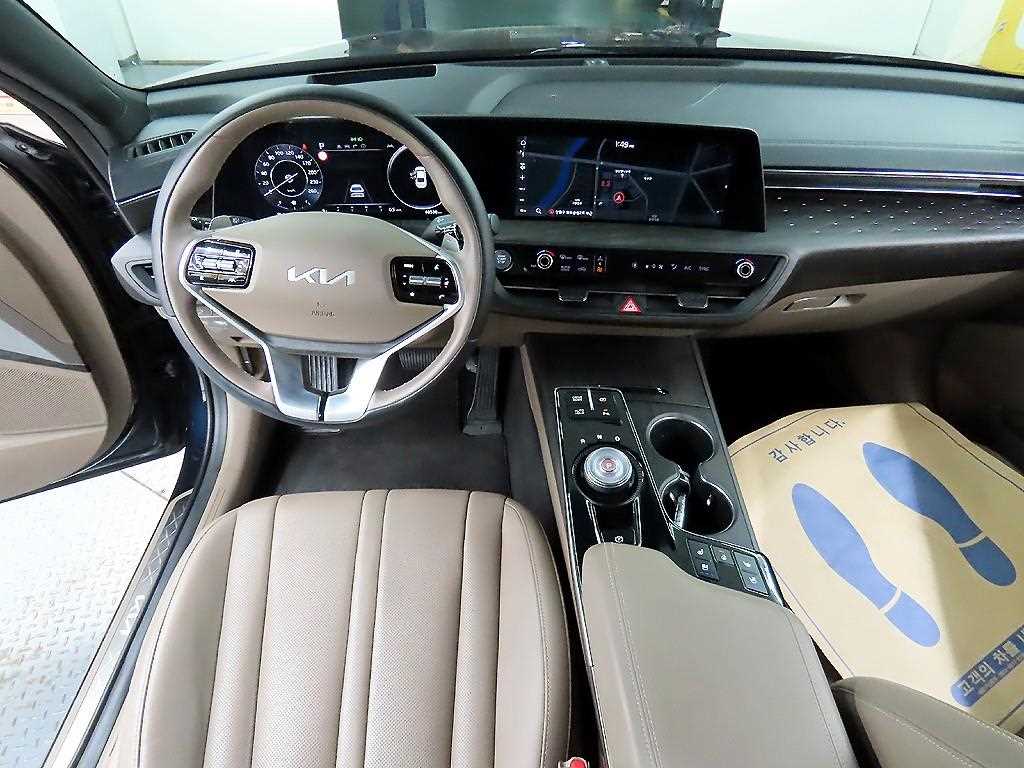 KIA K8 - Vista 7