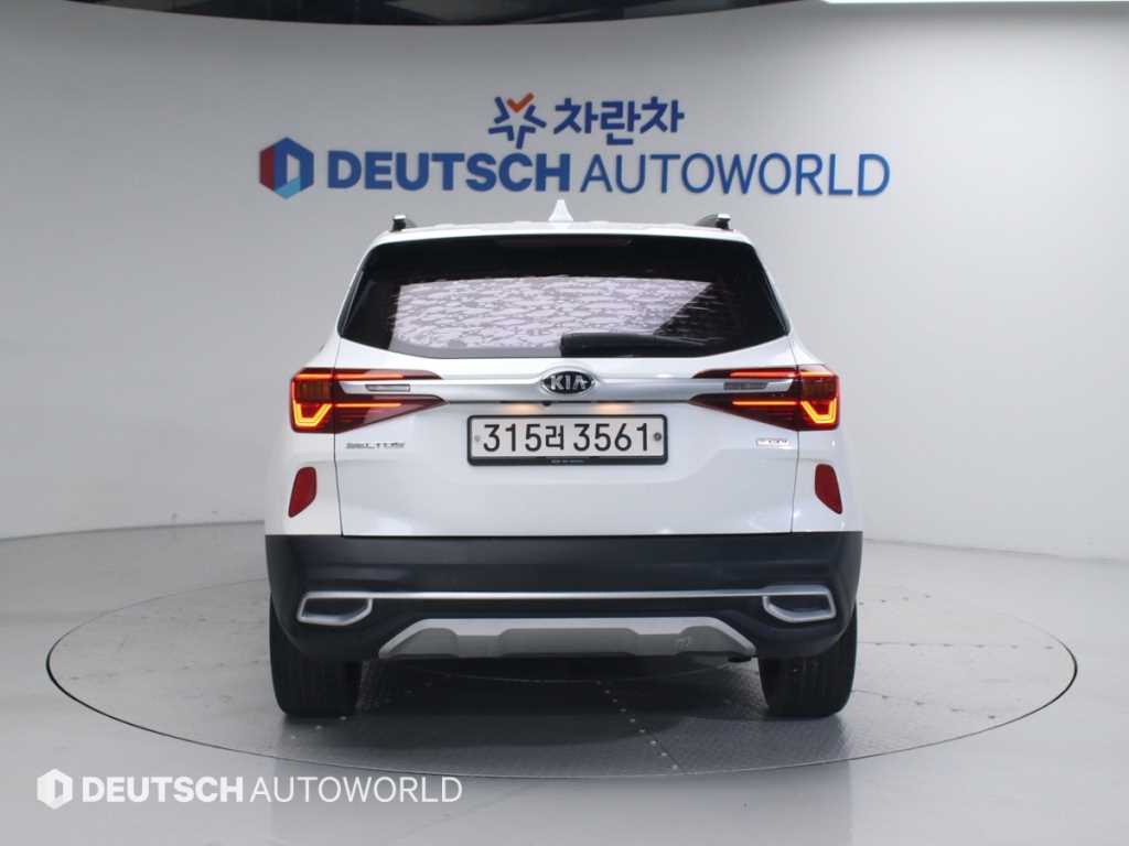 KIA Seltos - Vista 4