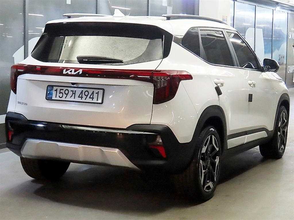KIA Seltos - Vista 4