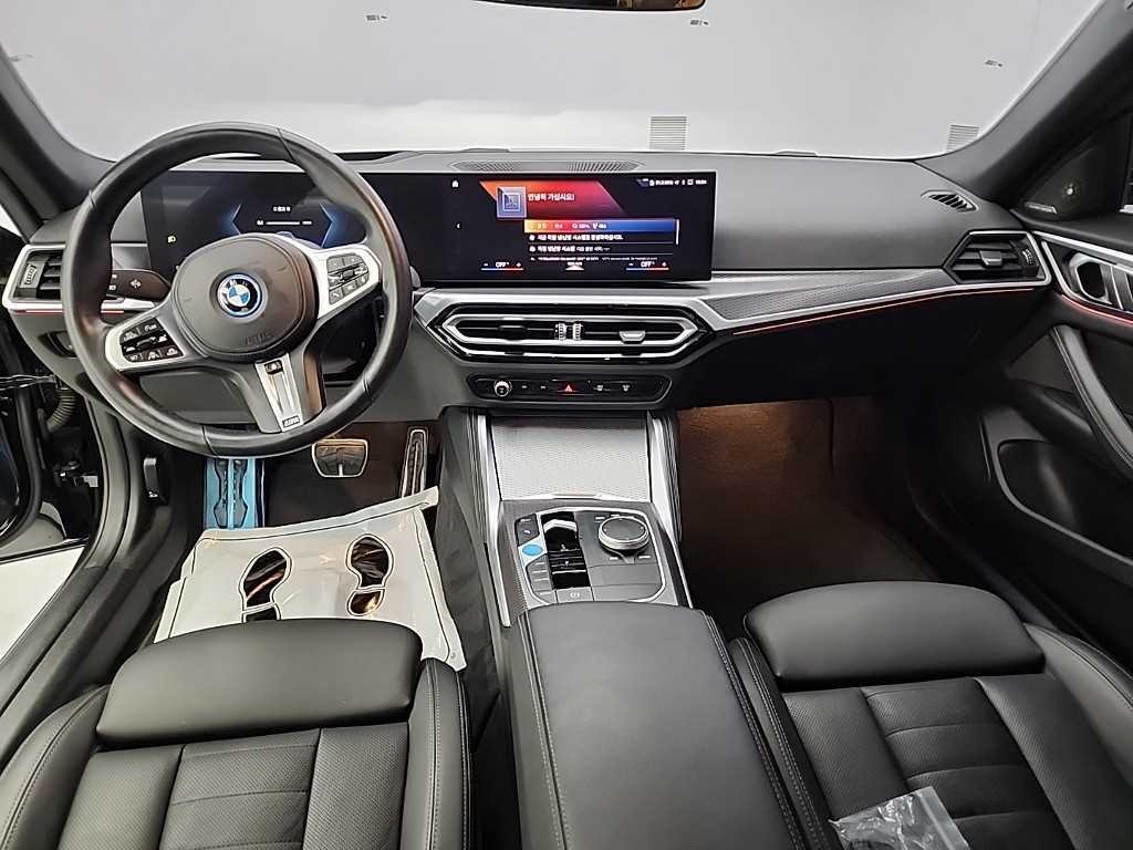 BMW i4 - Vista 7