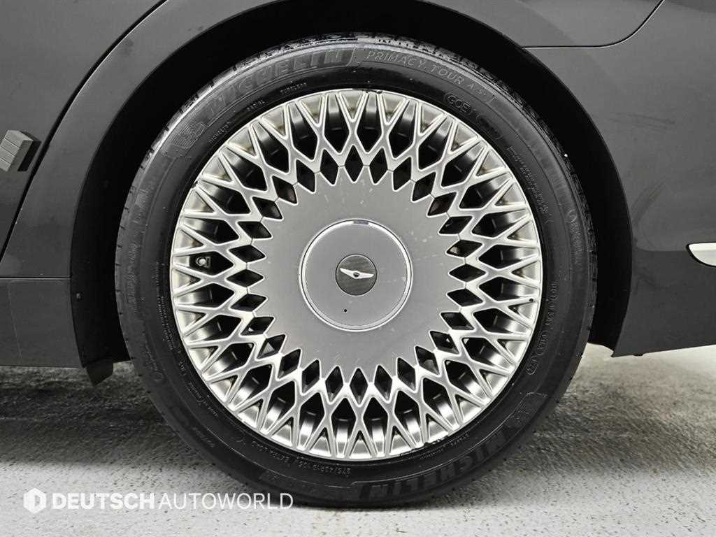 Genesis G90 - Vista 5