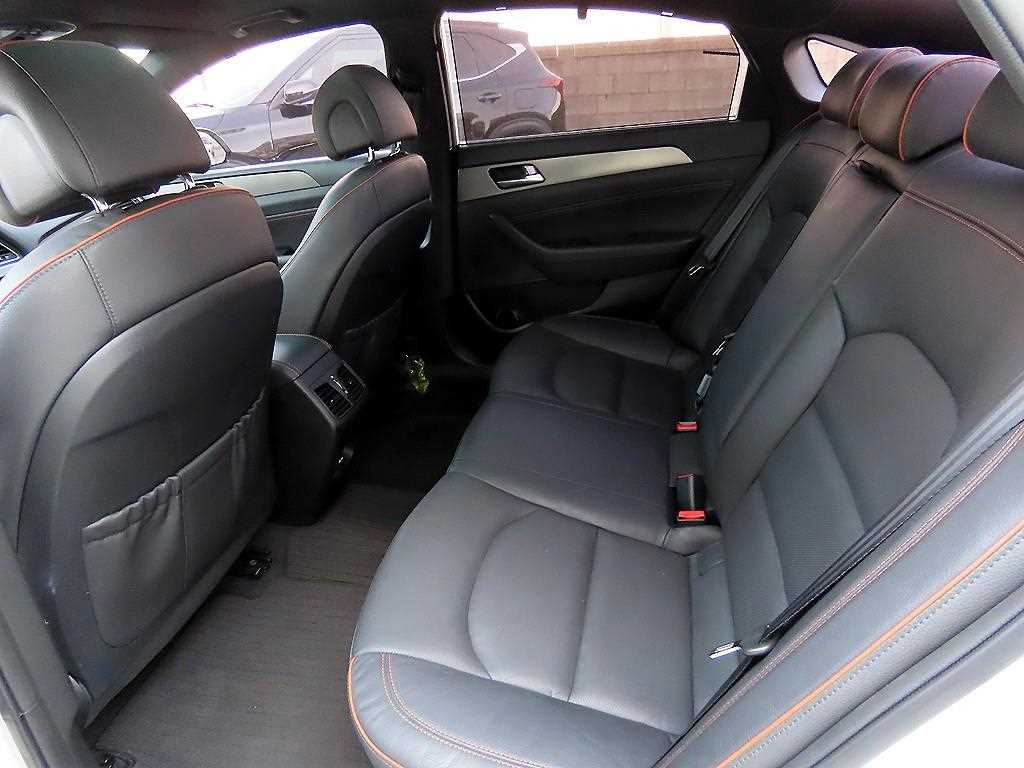 HYUNDAI Sonata - Vista 6