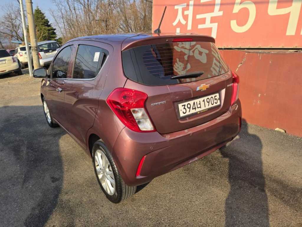 Chevrolet Spark - Vista 5