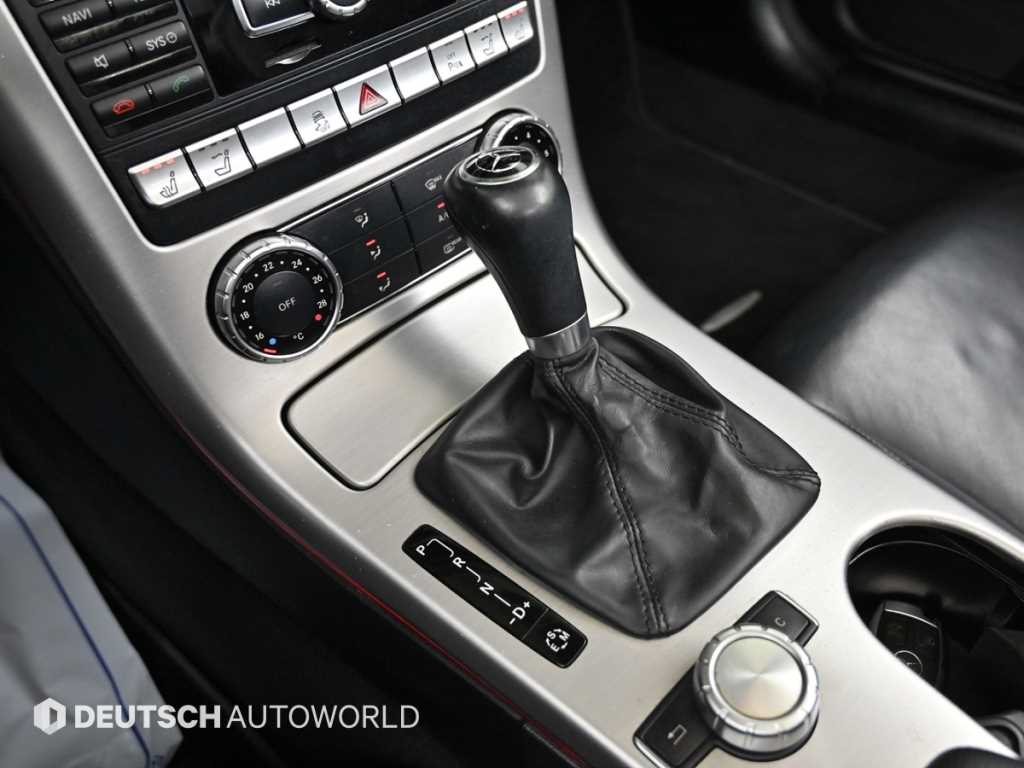 Mercedes Benz SLK Class - Vista 9