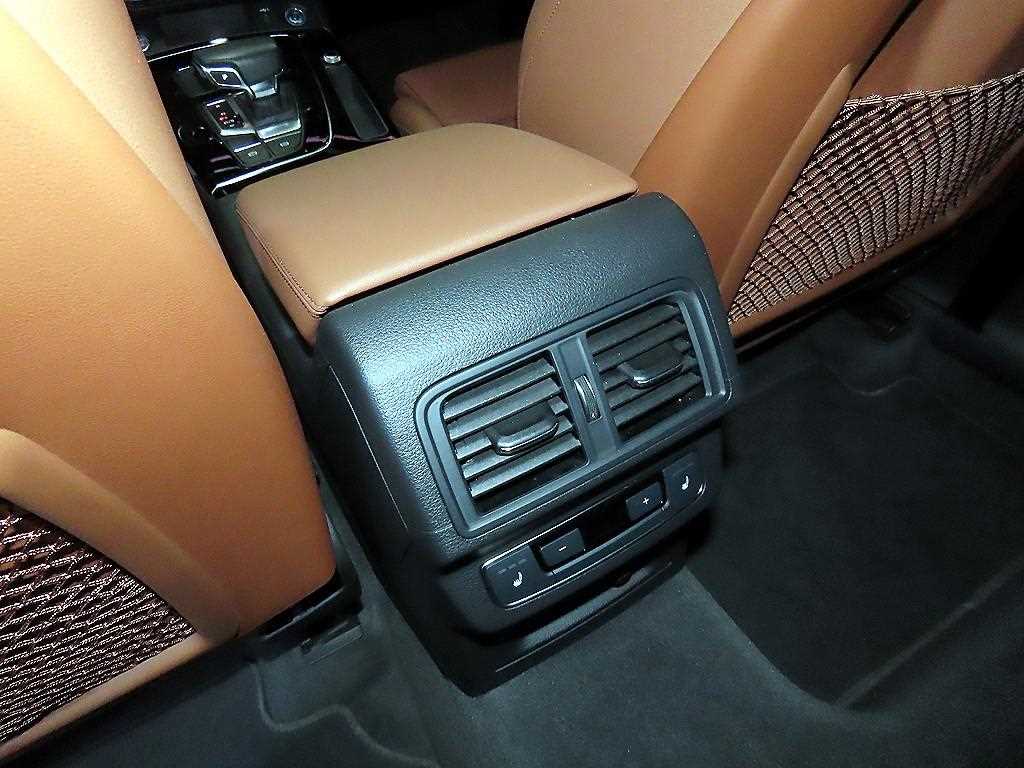 Audi Q5 2021 Negro - Importación desde Corea - HF Imports Iquique - Foto 14