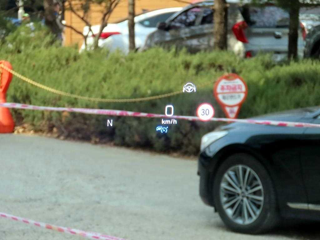 Mercedes Benz GLC Class - Vista 10