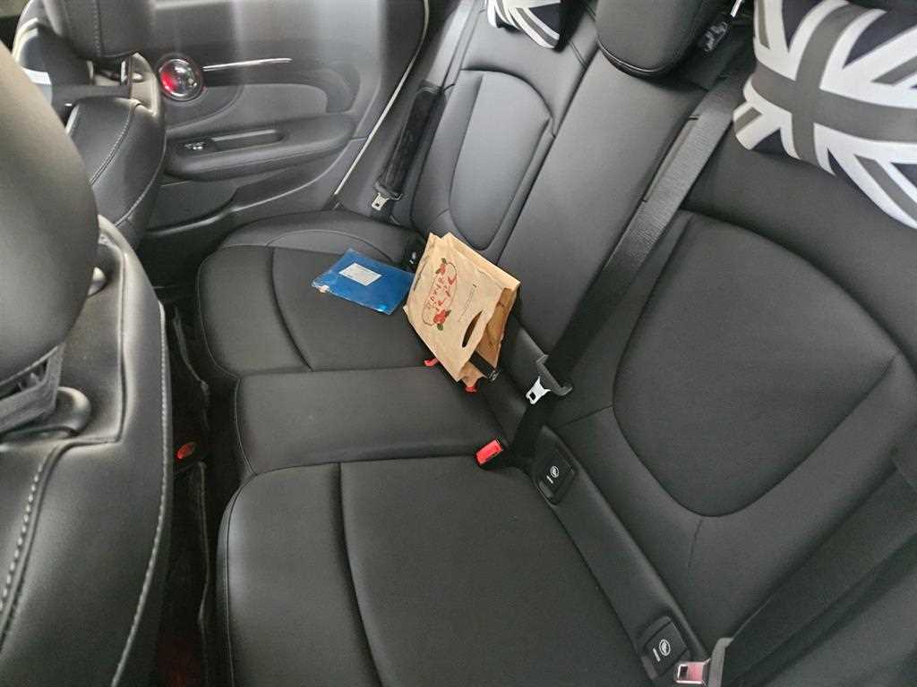 Mini Clubman - Vista 7