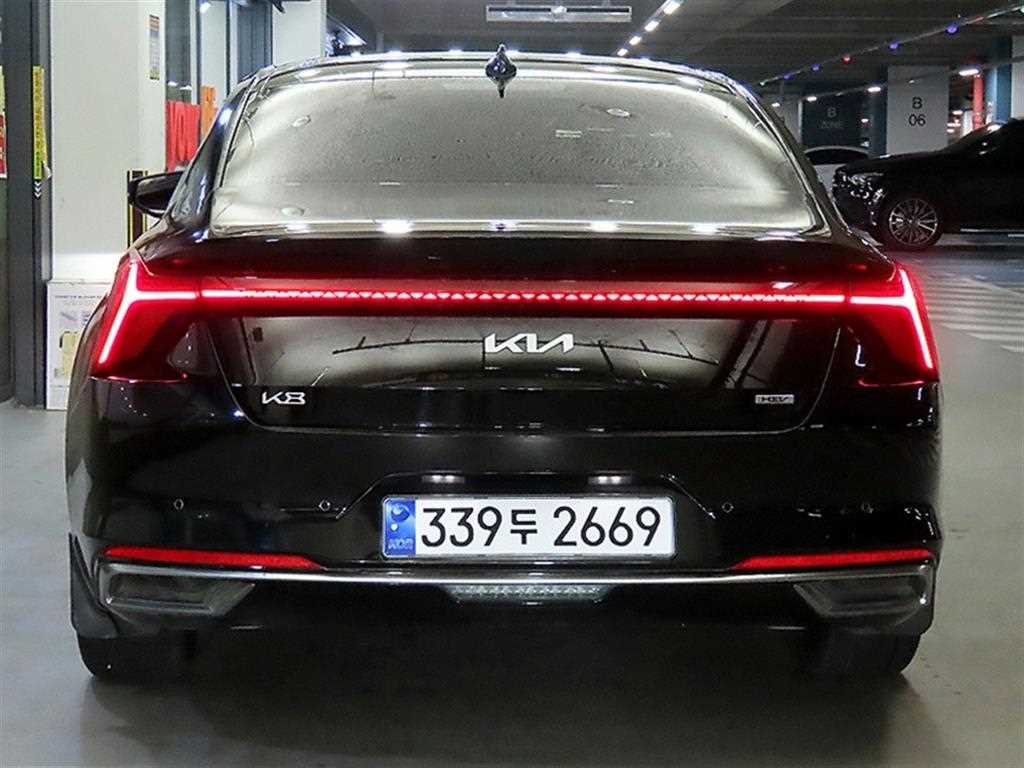KIA K8 - Vista 5