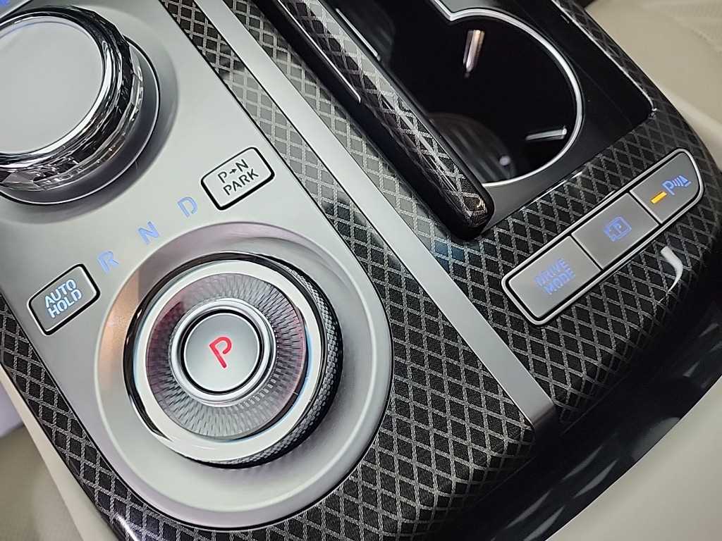 Genesis G80 - Vista 8