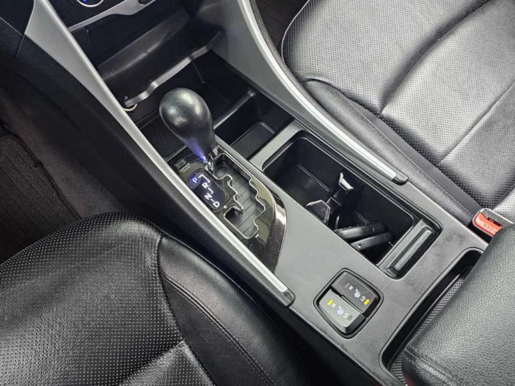 HYUNDAI Sonata - Vista 9