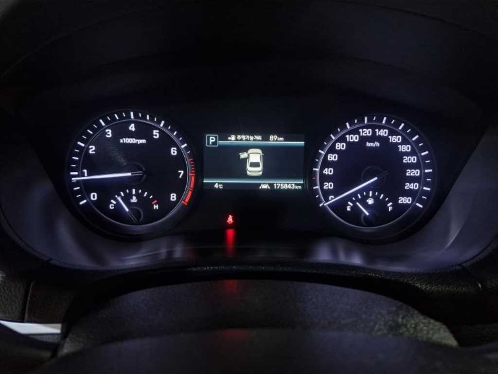 Genesis G80 - Vista 8