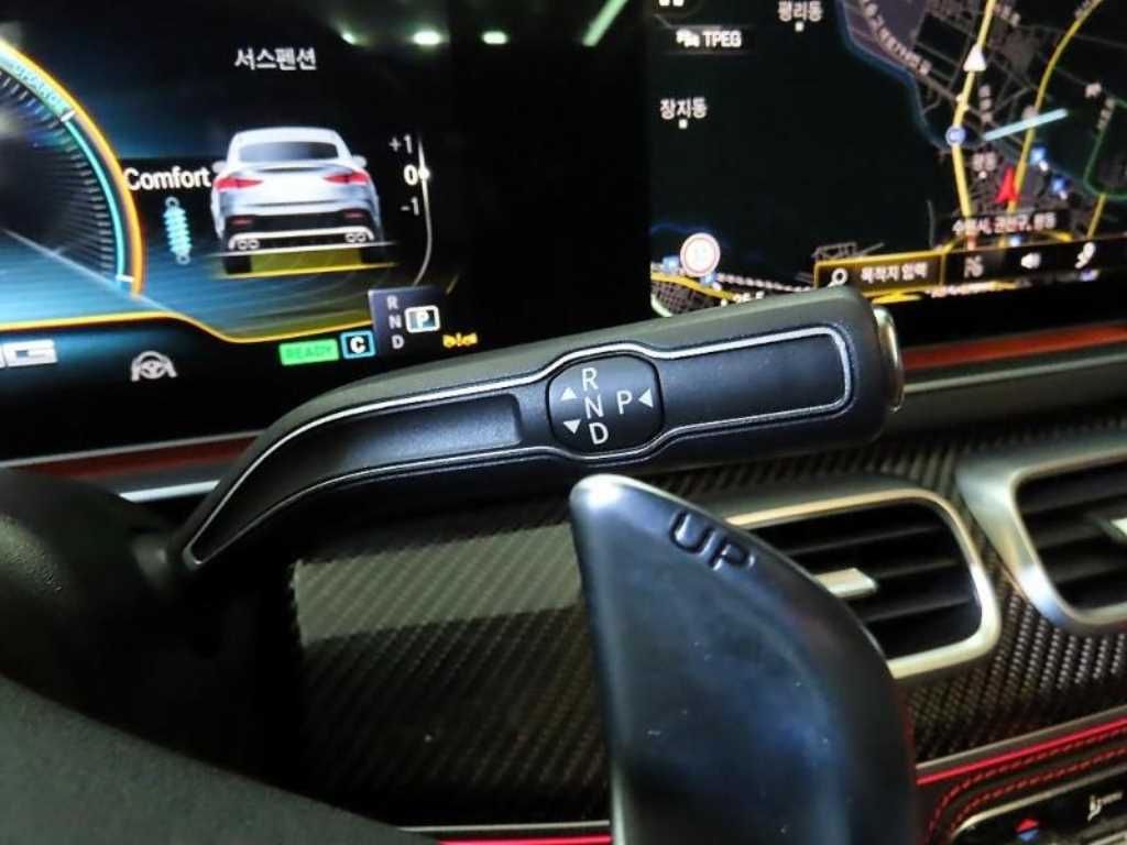 Mercedes Benz GLE Class - Vista 11