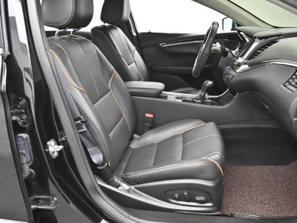 Chevrolet Impala - Vista 10