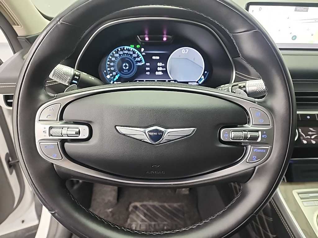 Genesis GV80 - Vista 8