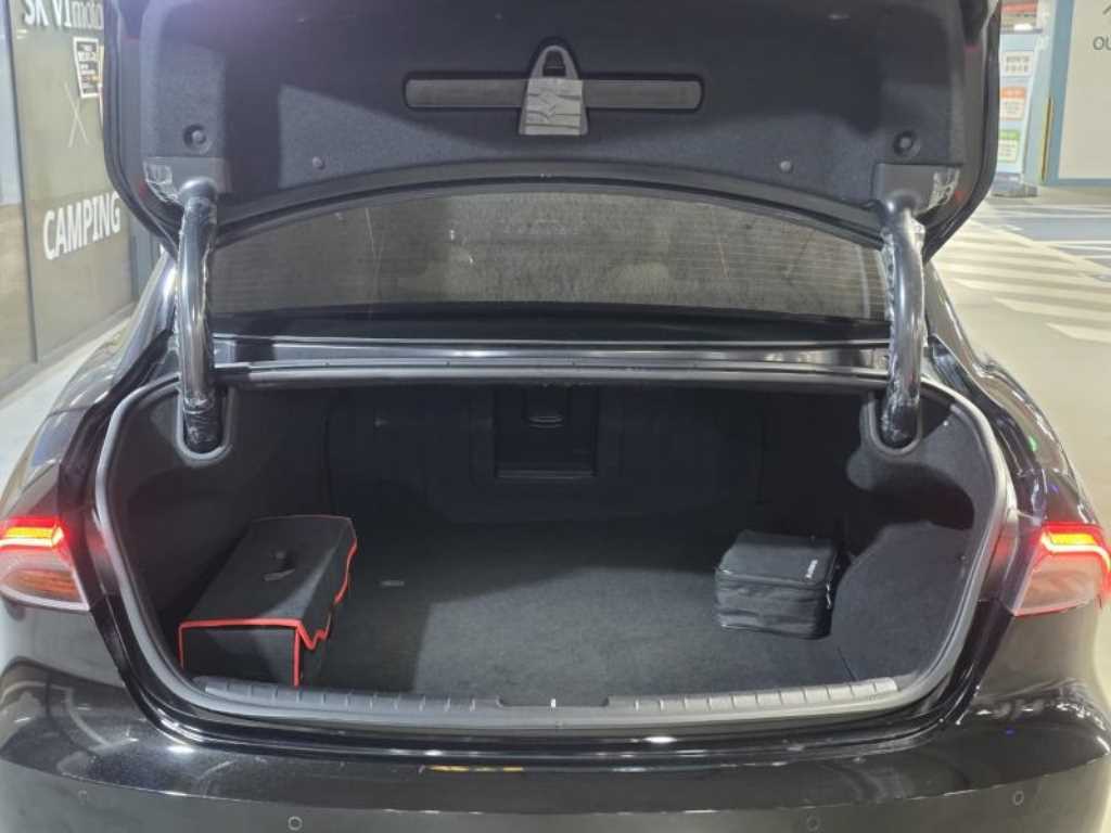 HYUNDAI Grandeur - Vista 6