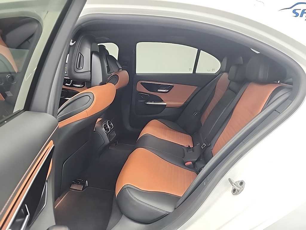 Mercedes Benz C Class - Vista 12