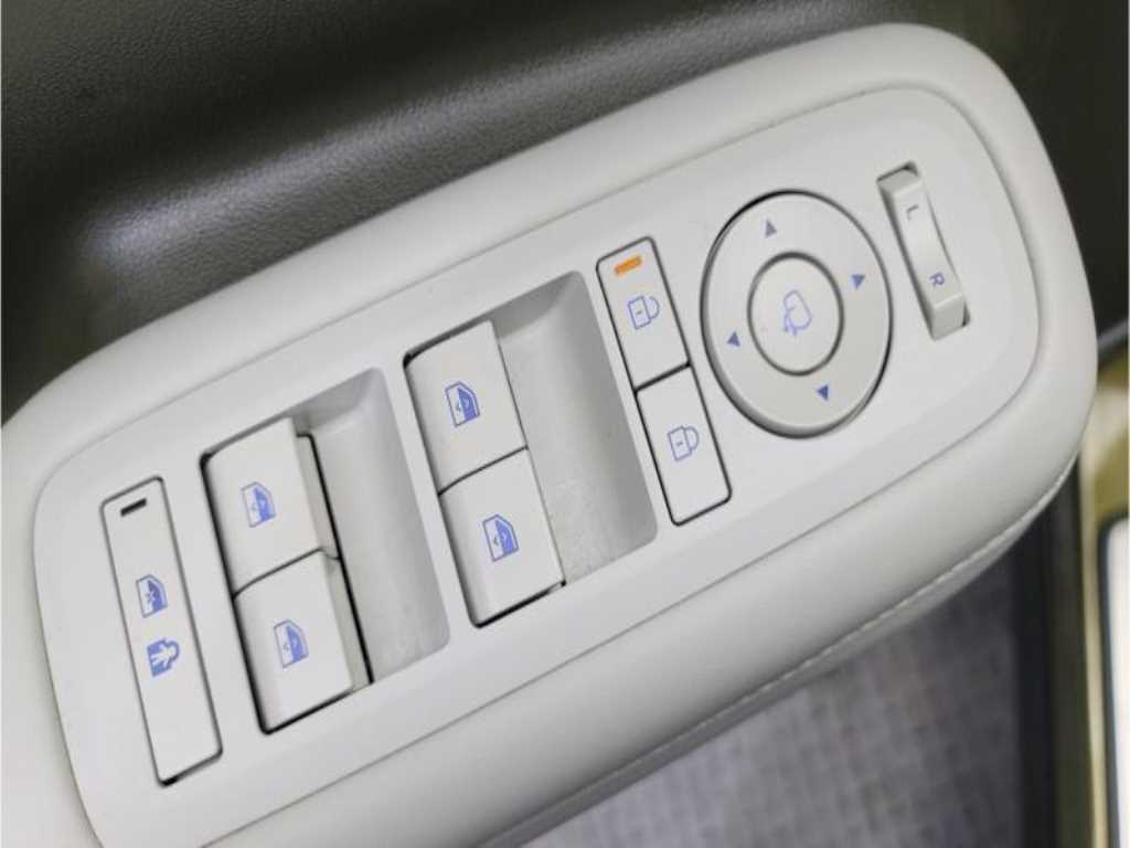 HYUNDAI Santa Fe - Vista 7