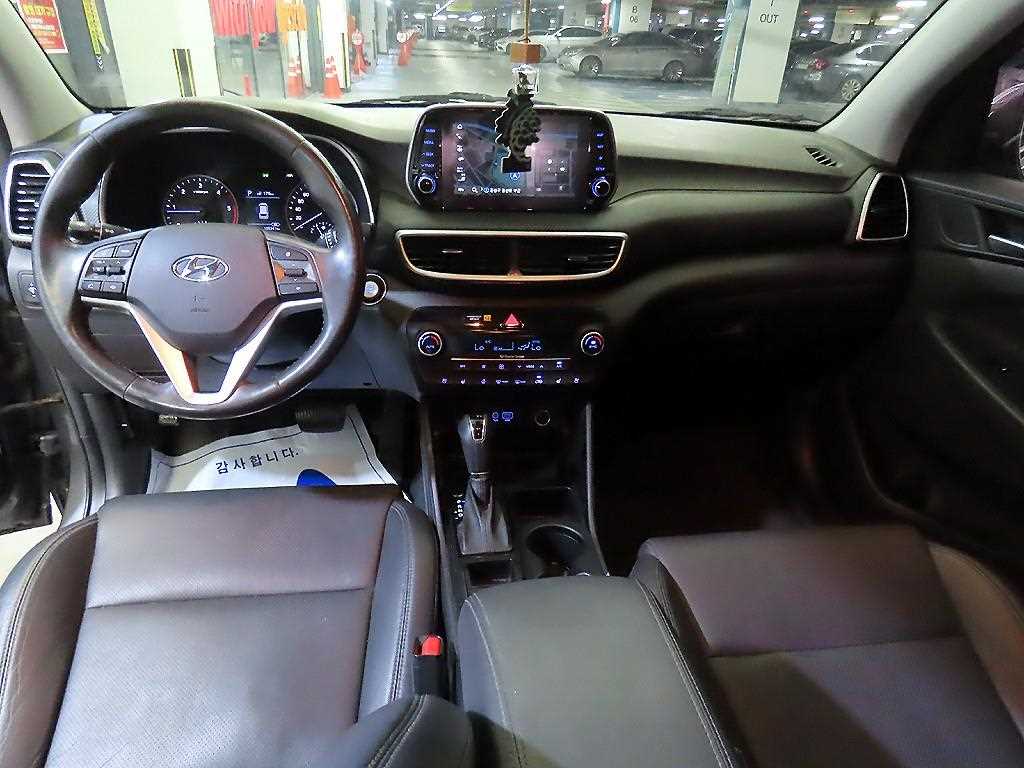 HYUNDAI Tucson - Vista 10