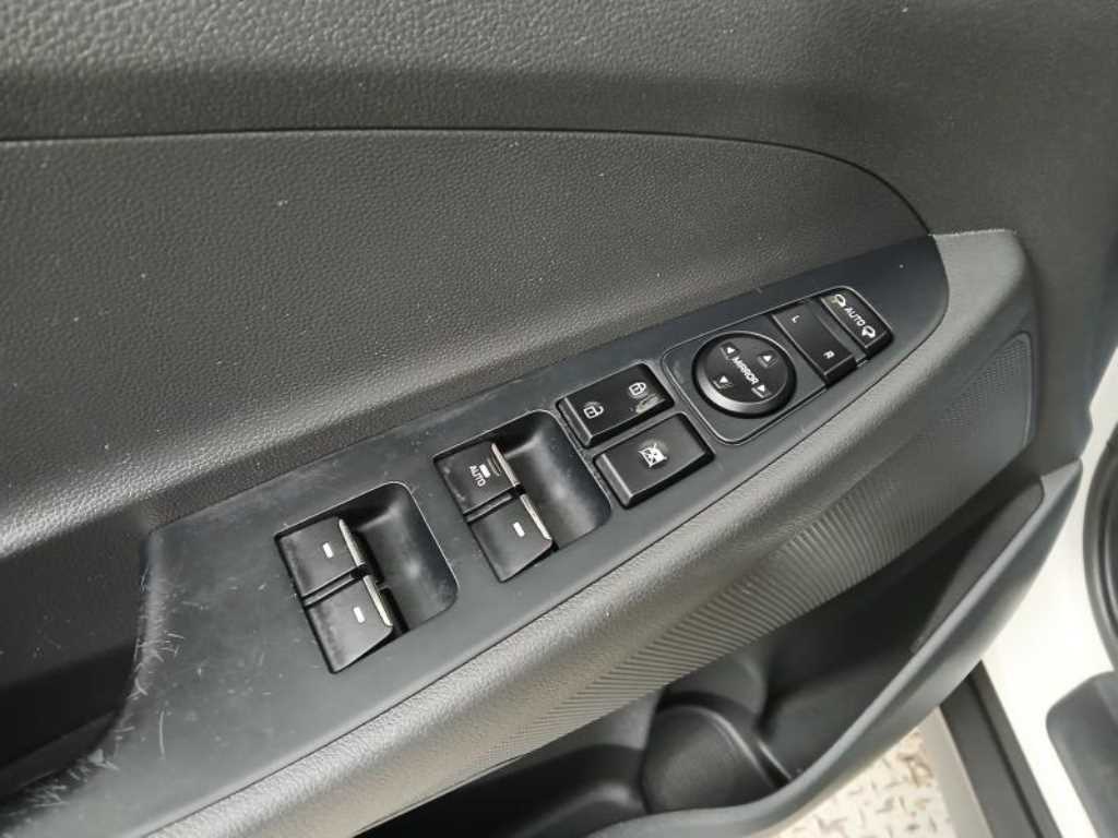 HYUNDAI Tucson - Vista 10