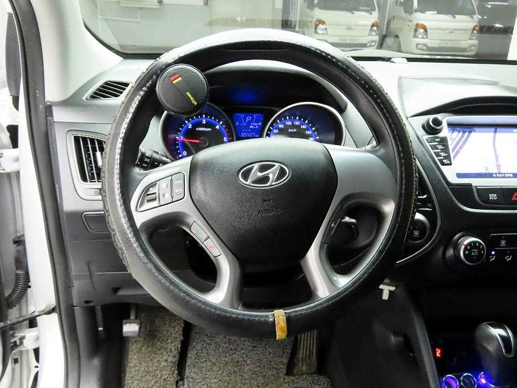 HYUNDAI Tucson - Vista 8