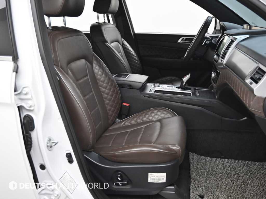 Ssangyong Rexton - Vista 10