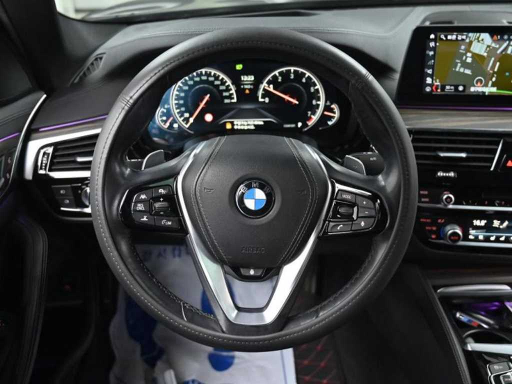 BMW 5 Series 2018 Negro - Importación desde Corea - HF Imports Iquique - Foto 13