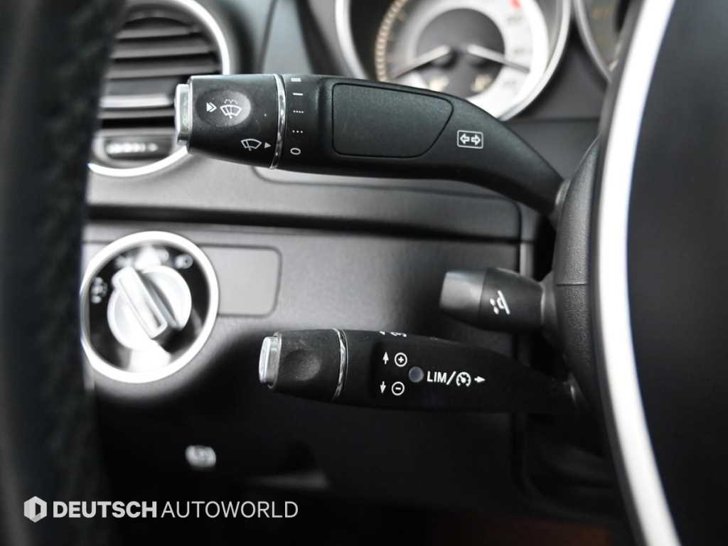 Mercedes Benz C Class 2013 Gris - Importación desde Corea - HF Imports Iquique - Foto 17