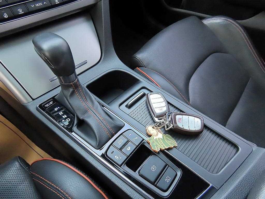 HYUNDAI Sonata - Vista 10