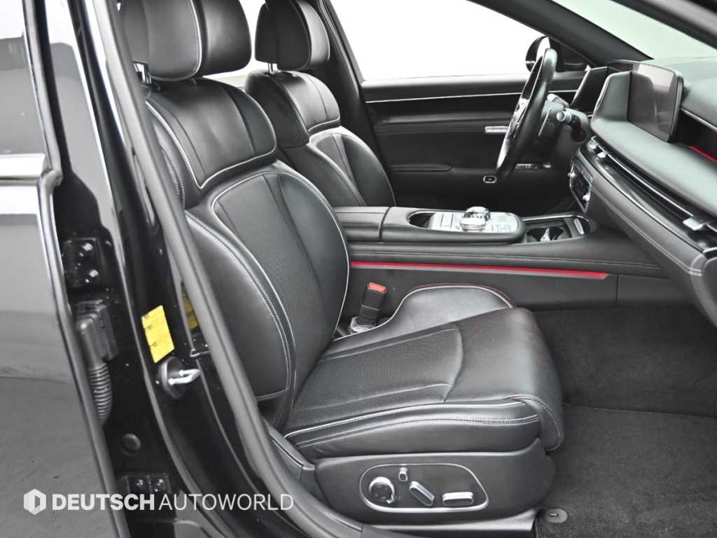 Genesis G90 - Vista 10