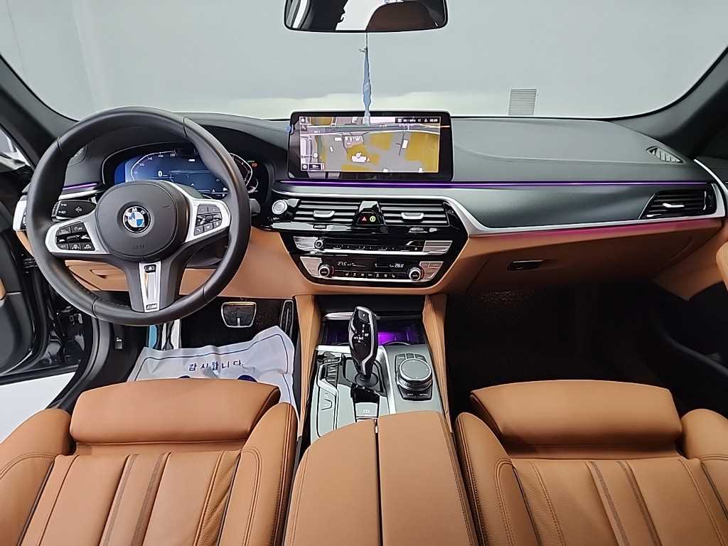 BMW 5 Series - Vista 7