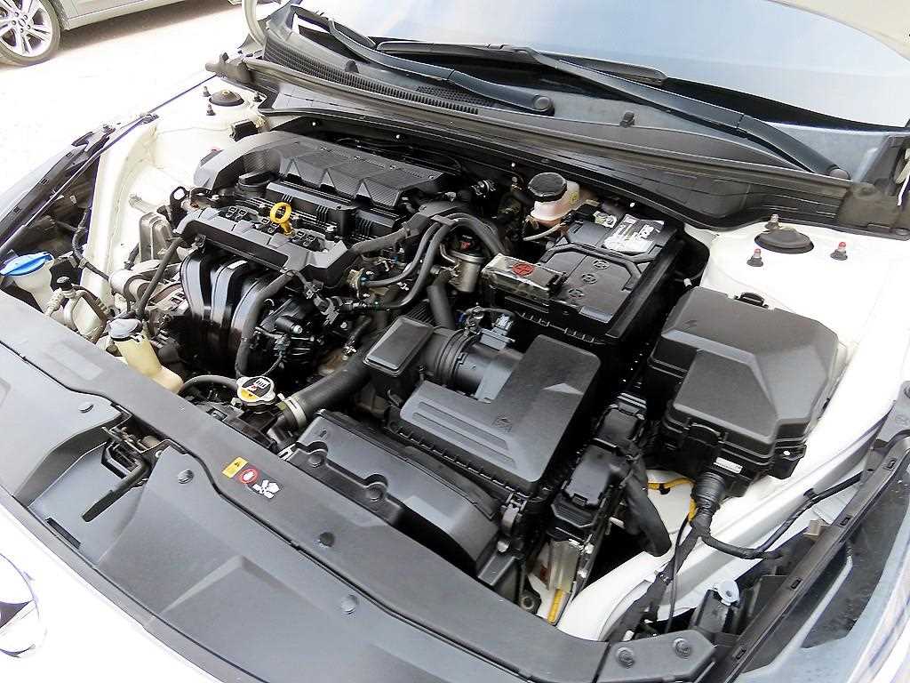 HYUNDAI Avante 2021 Blanco - Importación desde Corea - HF Imports Iquique - Foto 19