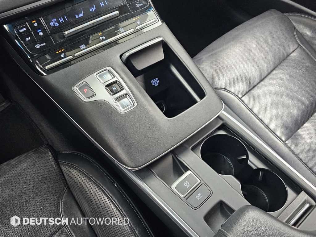 HYUNDAI Grandeur - Vista 9