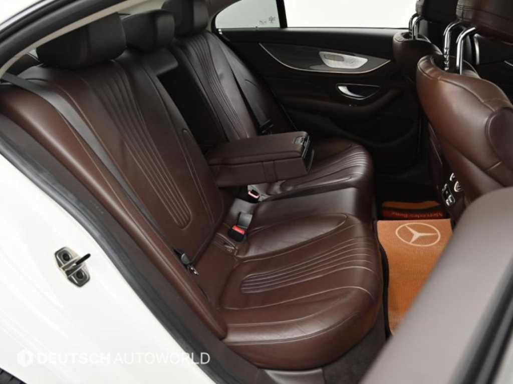 Mercedes Benz CLS Class - Vista 12