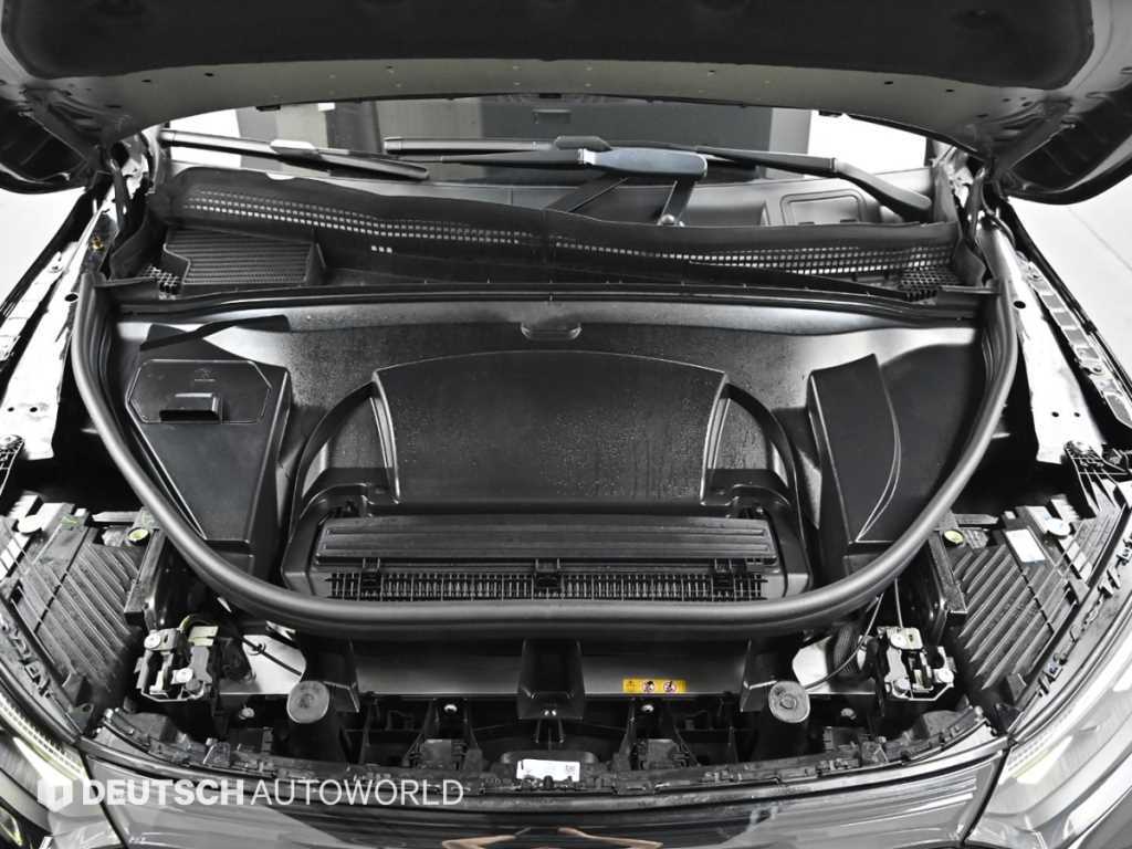 Mercedes Benz EQE - Vista 6