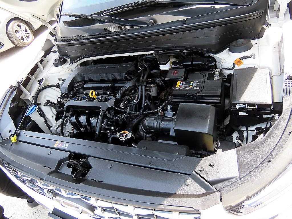 HYUNDAI Venue 2022 Blanco - Importación desde Corea - HF Imports Iquique - Foto 18