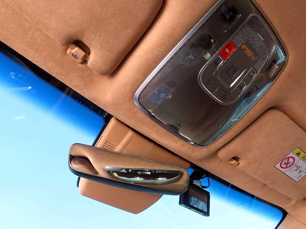 Genesis G90 2022 Negro - Importación desde Corea - HF Imports Iquique - Foto 14