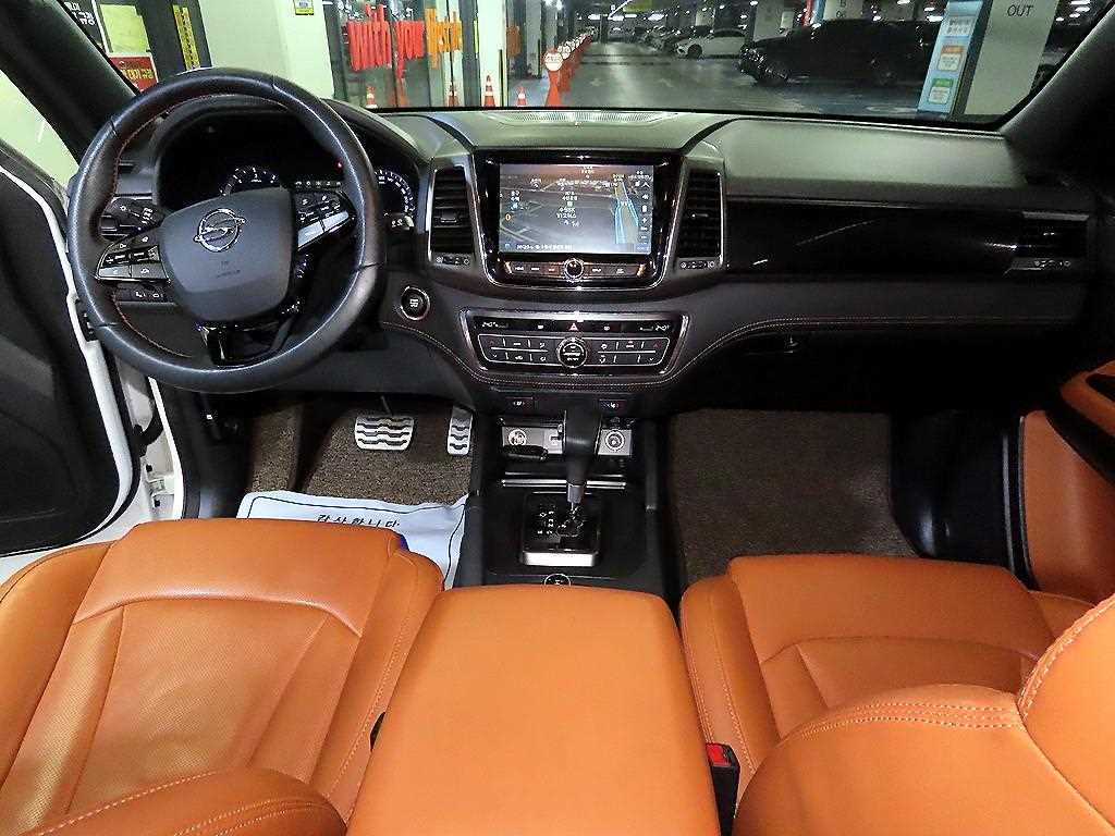 Ssangyong Rexton - Vista 10