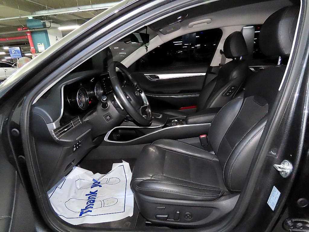 HYUNDAI Grandeur - Vista 6