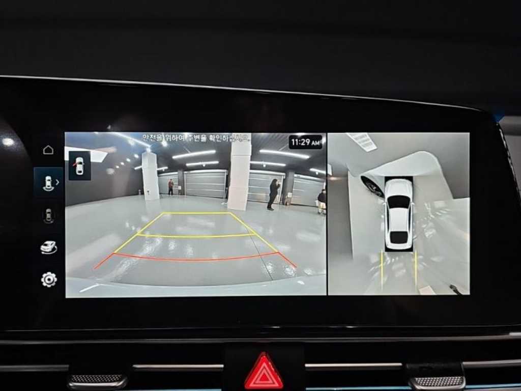 HYUNDAI Avante - Vista 12